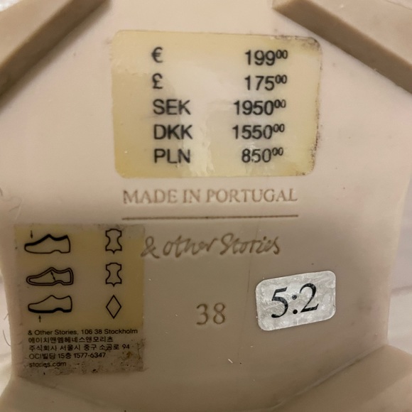 Cream Tall Leather Boots - Picture 6 of 10